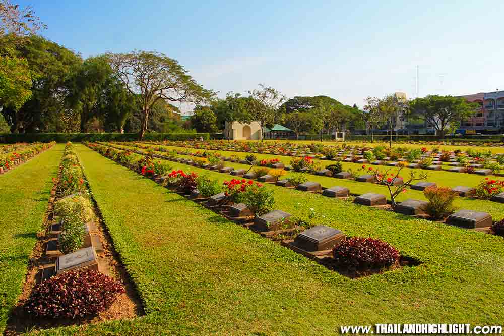 Damnoen Saduak Floating Market and River Kwai Tour