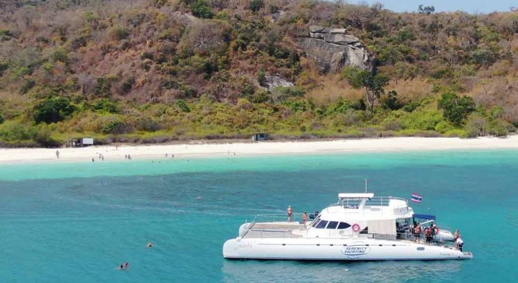Best island trip Pattaya 3 Islands Serenity Yachting, leave from Ocean Marina Yacht Club for fishing,snorkeling, feeding monkeys,tour booking discount price