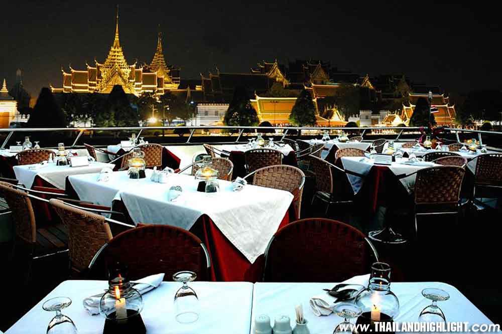 New Year's Eve celebration near me find to best place for countdown fireworks with Bangkok on New Year Eve Grand Pearl Cruise, Good spot to view fireworks