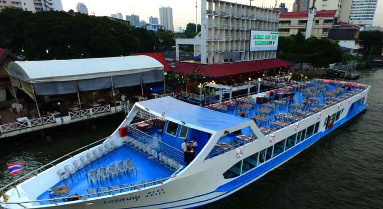 Bangkok ala carte buffet dinner cruise,can selected to service on board Boondarika Boat Yok Yor Cruise Bangkok Dinner Cruise, Easy booking boat ticket fee