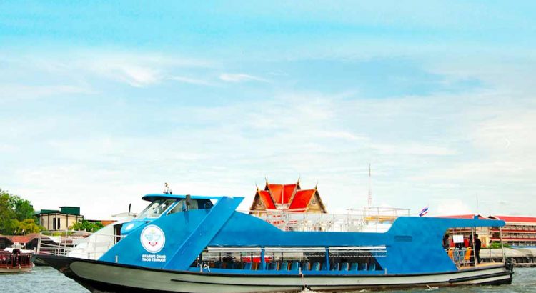 Discount booking online of Hop on Hop off Boat Bangkok Ticket Booking.Riverboat trip along Chao phraya hop on hop off tourist boat pass by river boat tours