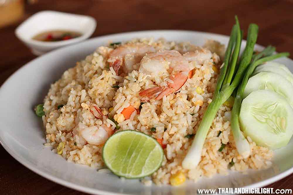 Experience Cooking Class in Bangkok Silom Thai Cooking School, learn to cook famous Thai dishes in a relaxed and friendly guide,best price promotion booking