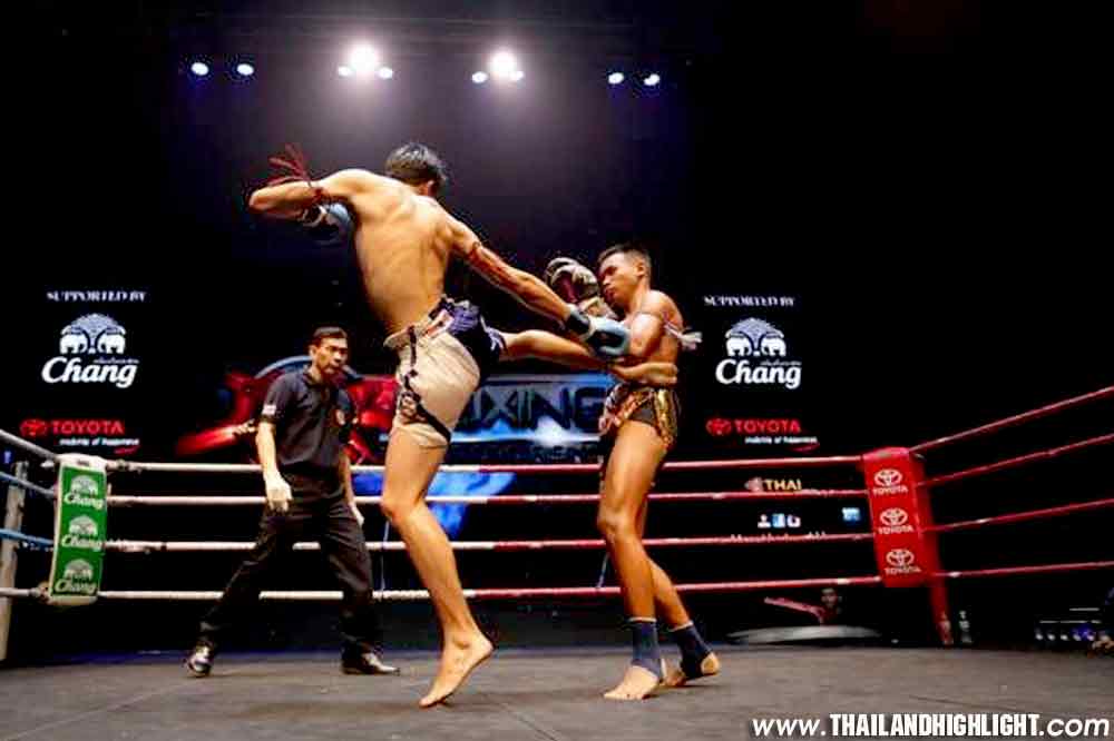 Real Muay Thai live the legend lives Bangkok Ticket Booking Online to see Muay Thai Live Knockout Bangkok at Asiatique,See to Great Real Thai Boxing Fights