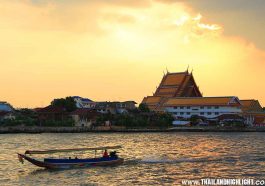 Private Traditional Local Boat Trip with Sunset Longtail Boat Bangkok Tour,enjoy to see lifestyles of Thai people and magnificent view of Chao Phraya river
