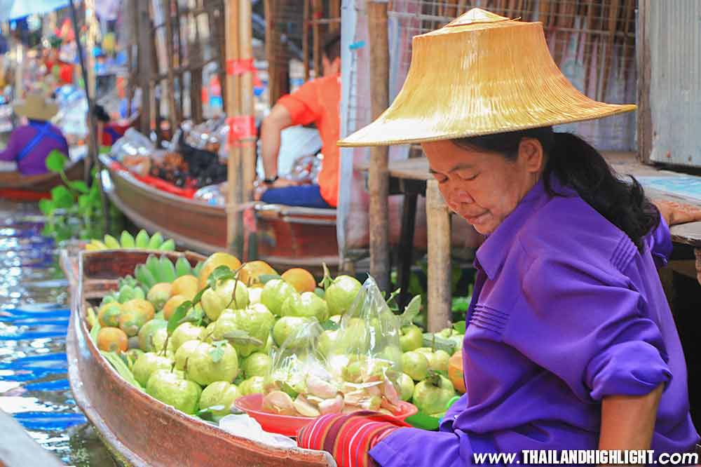 Van Rental Bangkok to Damnoen Saduak Floating Market