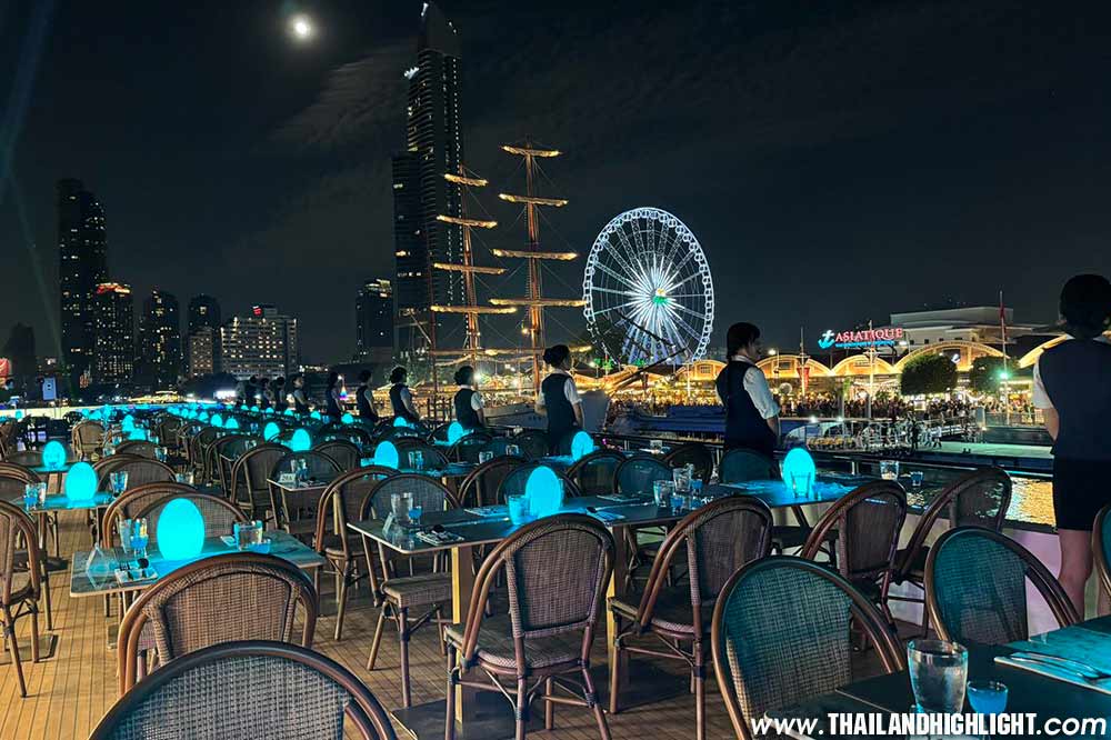 Royal Galaxy Cruise Bangkok luxury dinner cruise on the Chaophraya river Asiatique the Riverfront halal dinner cruise Bangkok Ticket discount price booking