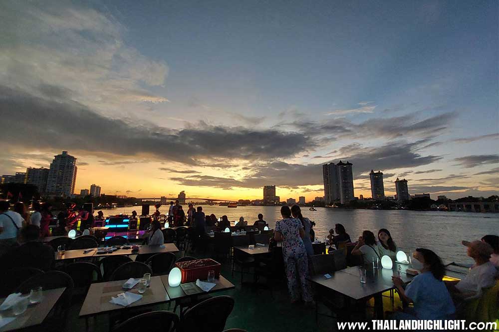 Royal Princess Cruise Bangkok Sunset Dinner Cruise Price 799฿ Offer large rooftop sunset cruise Royal princess cruise Bangkok sunset dinner cruise 799฿ ticket discount promotion cost booking reservation 